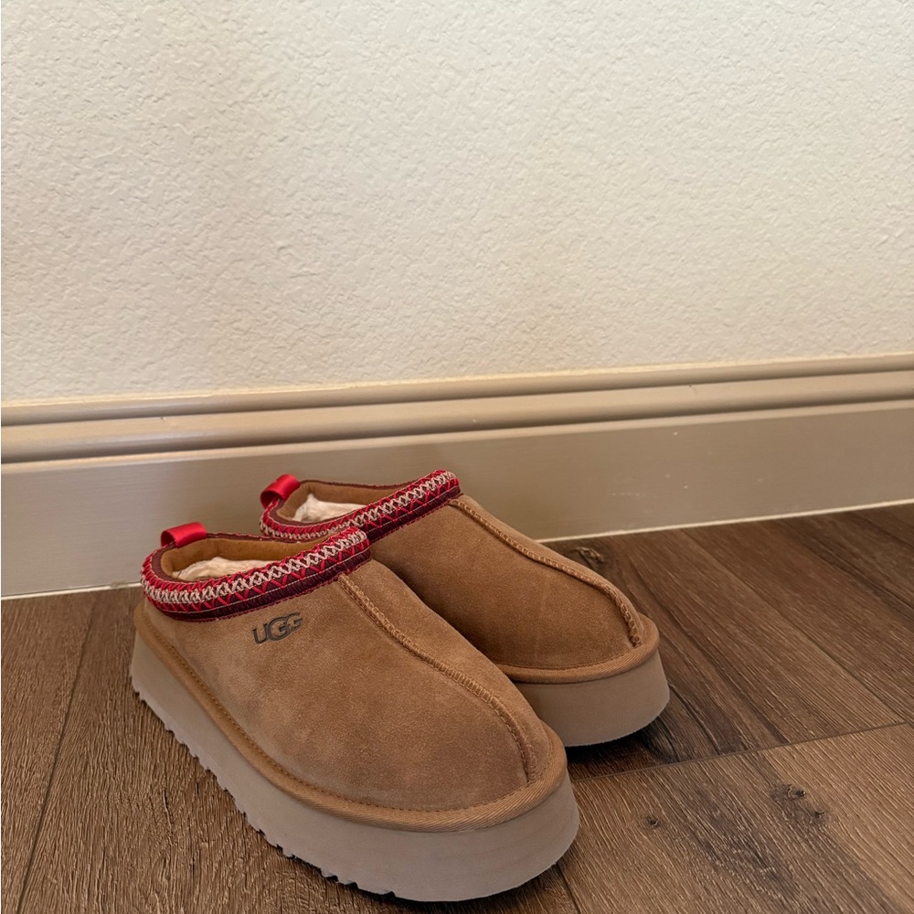 UGG Tazz II Suede Logo Detail Platform Clog Slippers